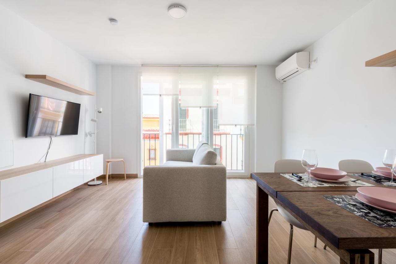 Holi-Rent Pureza Apartment เซบีญา ภายนอก รูปภาพ