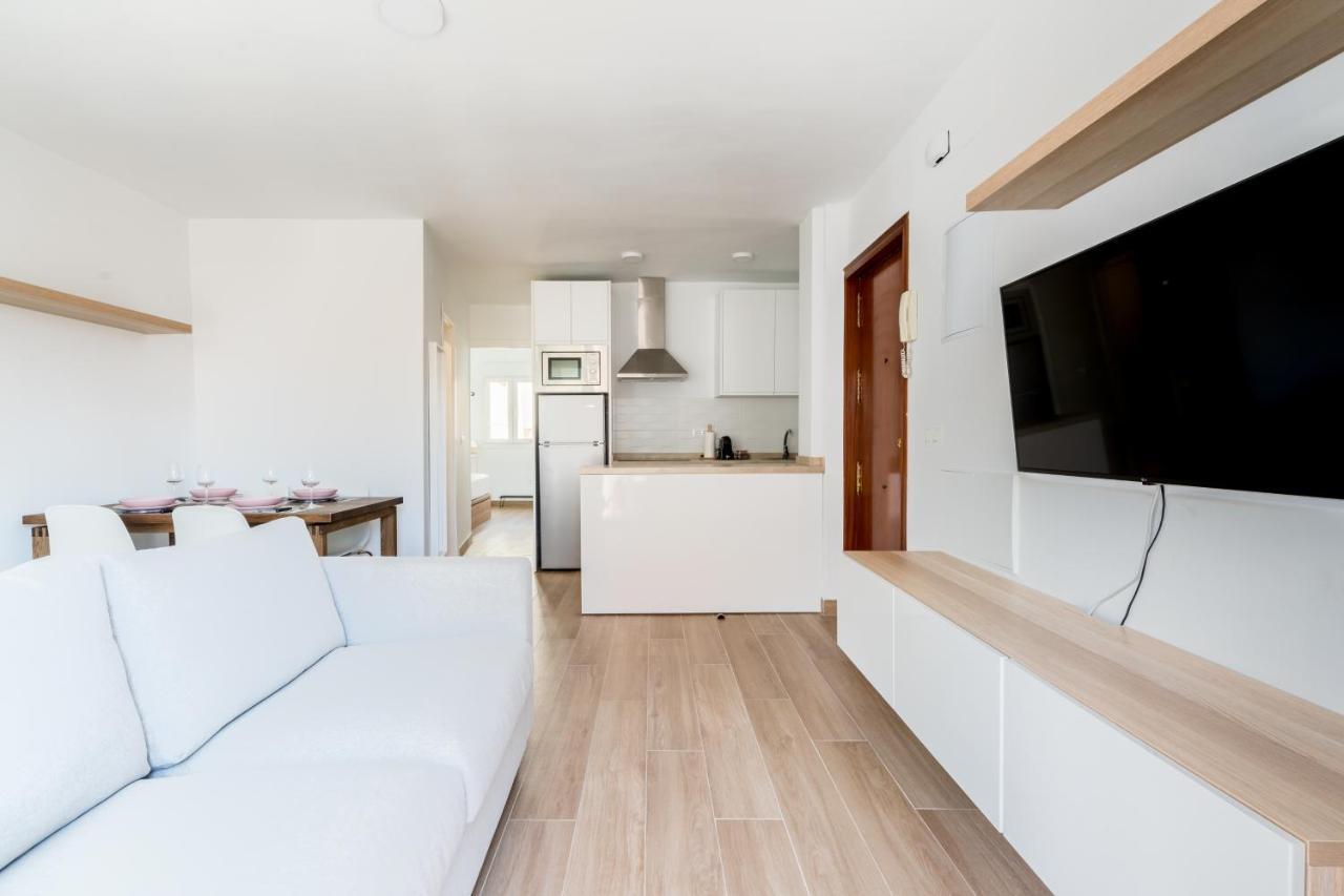 Holi-Rent Pureza Apartment เซบีญา ภายนอก รูปภาพ